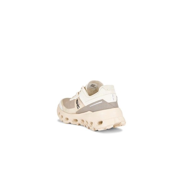 On Cloudvista Sneaker in Cream & Desert - Picture 4 of 10